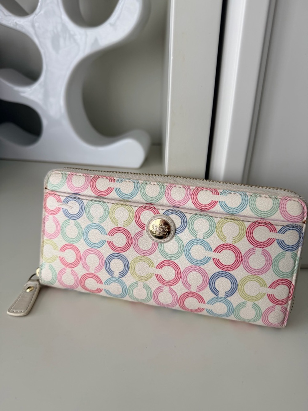 Vintage Y2K COACH Waverly accordion zip-around wallet rainbow signature canvas
